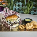LA QUEEN BURGER